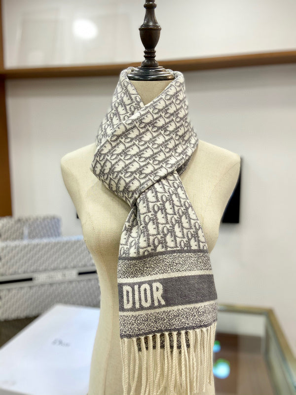 MC-Scarfs-002