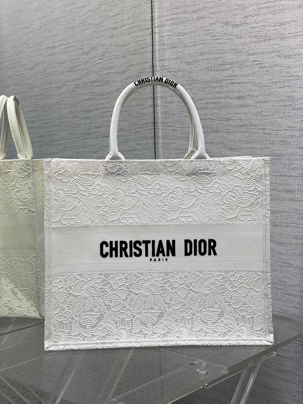 MC-Christian Dior-006