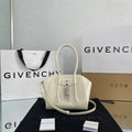 MC-GIVENCHY-002