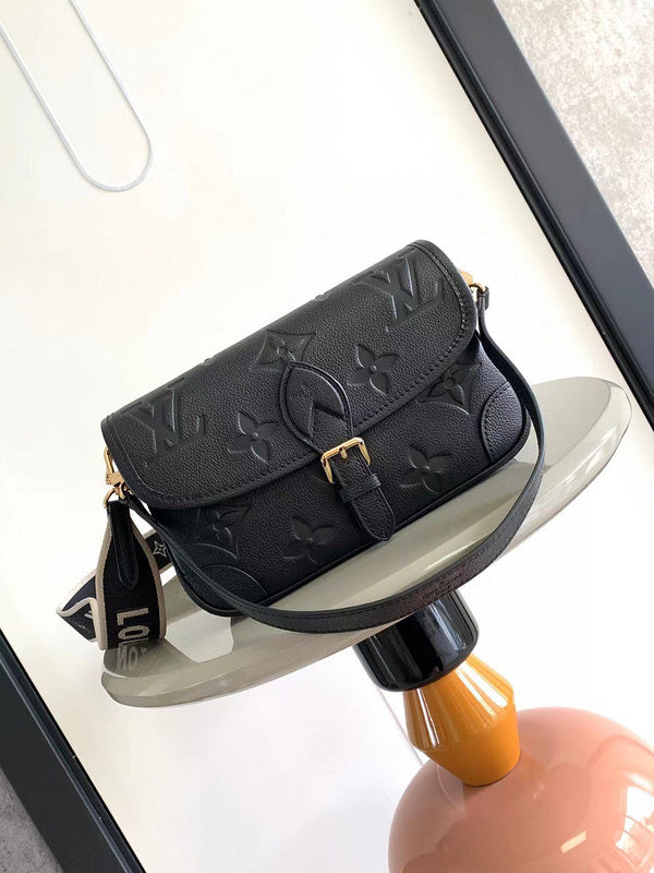 MC-LV-Bags-010