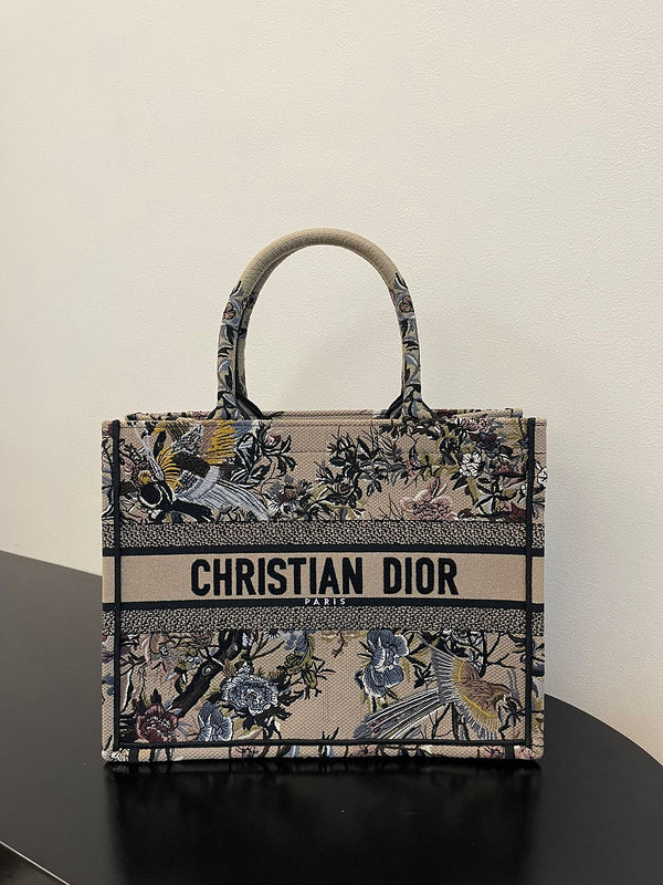 MC-Christian Dior-016