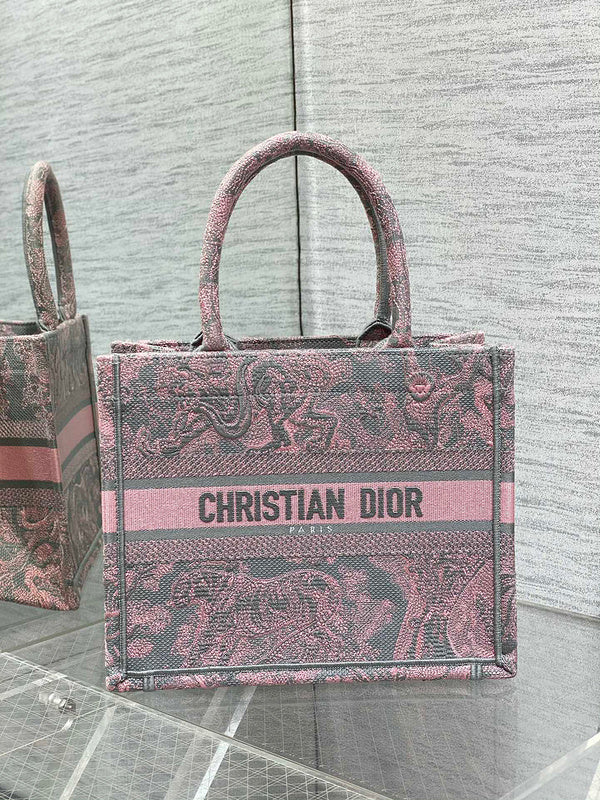 MC-Christian Dior-022