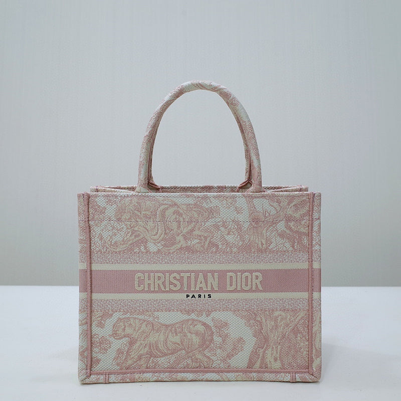 MC-Christian Dior-024