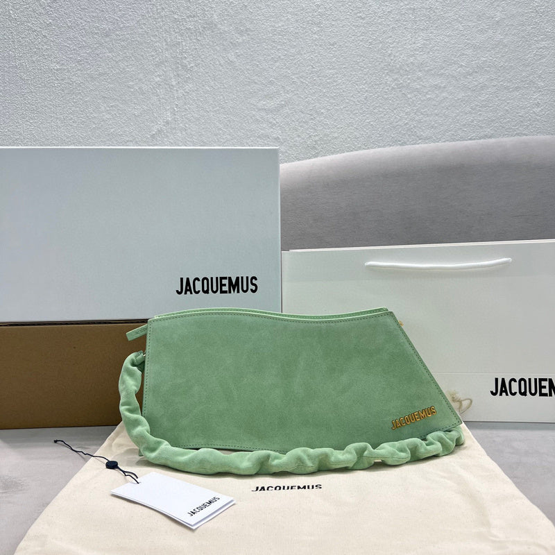 MC-JACQUEMUS-003