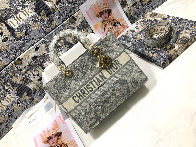 MC-Christian Dior-029