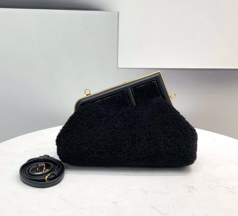 MC-FENDI-038