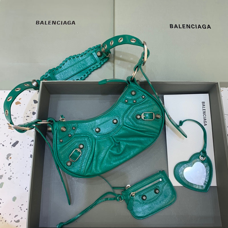MC-Balenciaga-018
