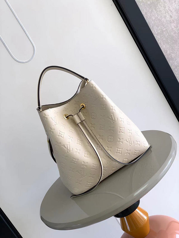 MC-LV-Bags-060