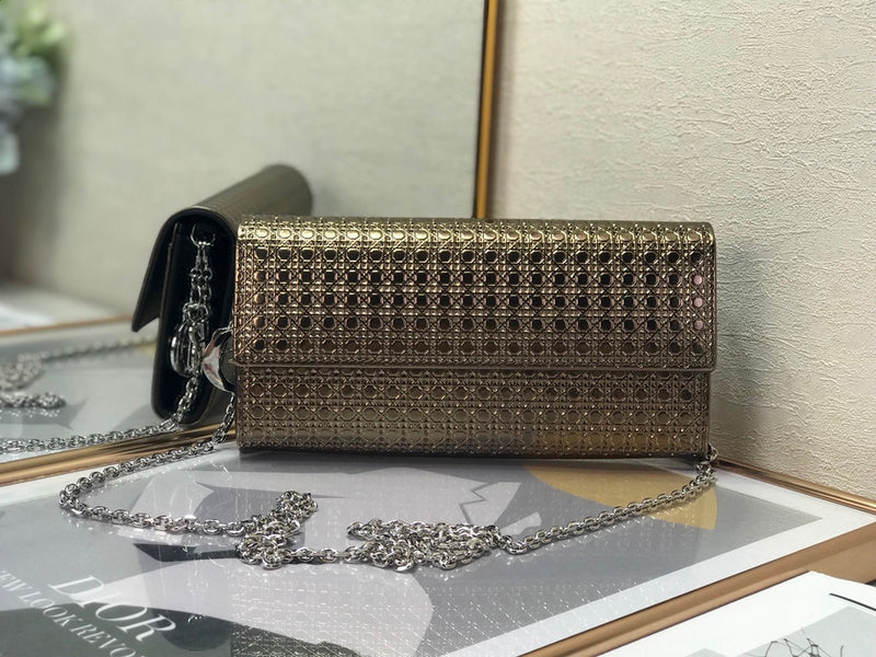 MC-Christian Dior-043