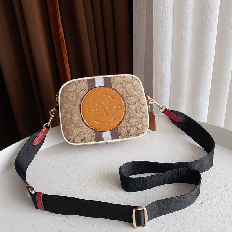 MC-Coach-002