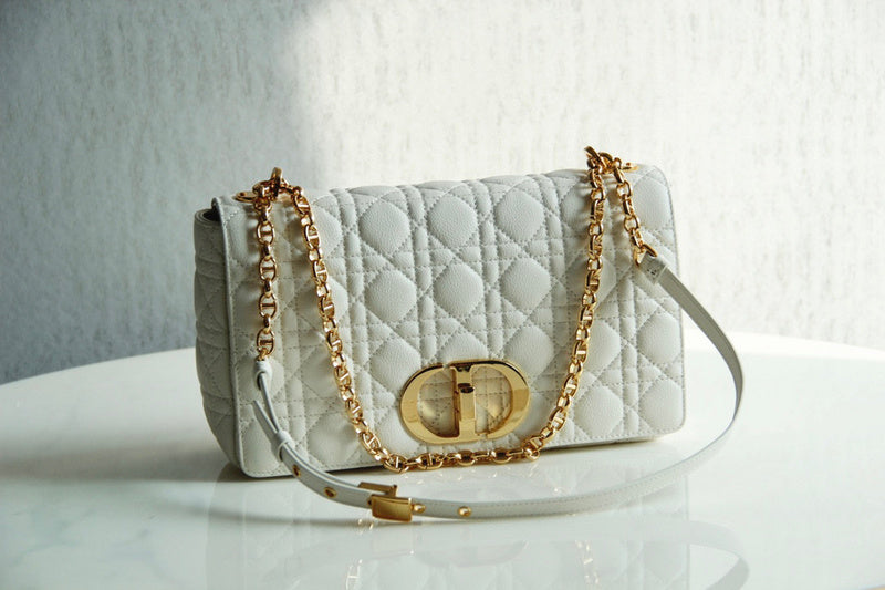 MC-Christian Dior-055