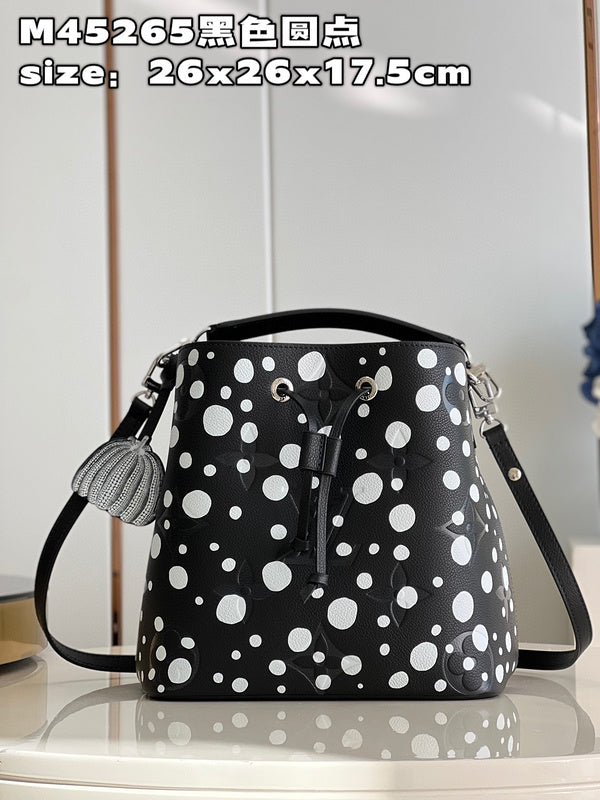 MC-LV-Bags-077