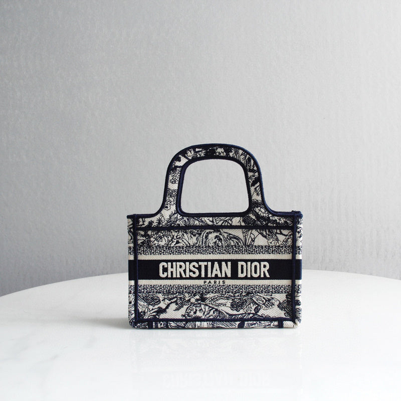 MC-Christian Dior-064