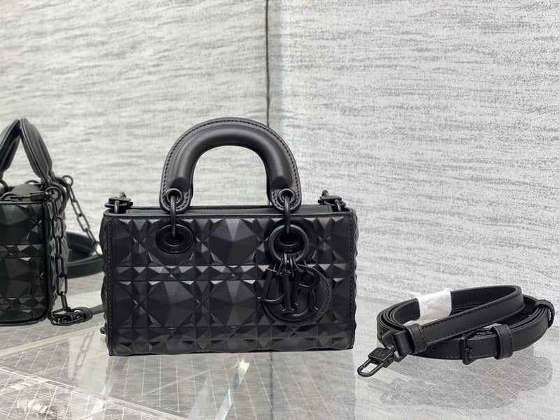 MC-Christian Dior-068