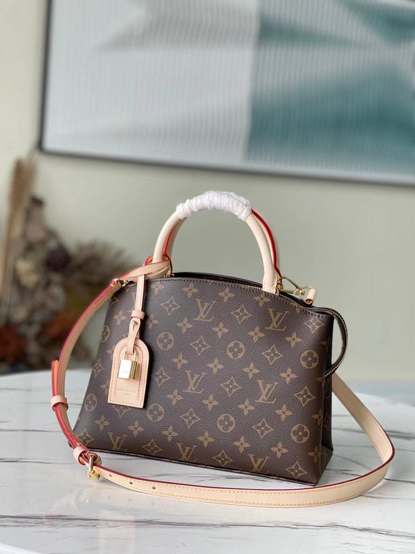 MC-LV-Bags-096