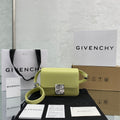 MC-GIVENCHY-013