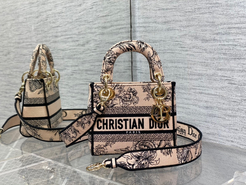 MC-Christian Dior-080