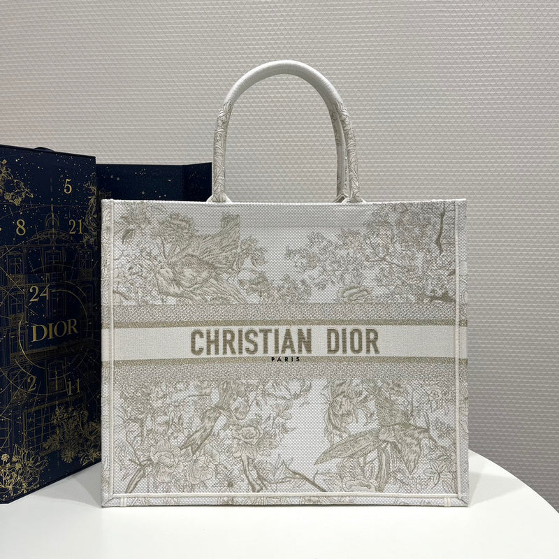 MC-Christian Dior-087