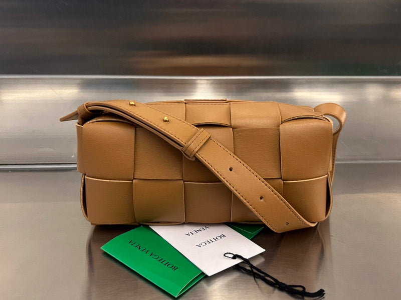 MC-Bottega Veneta-053