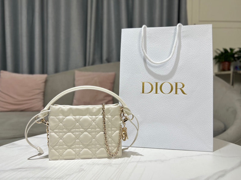 MC-Christian Dior-097