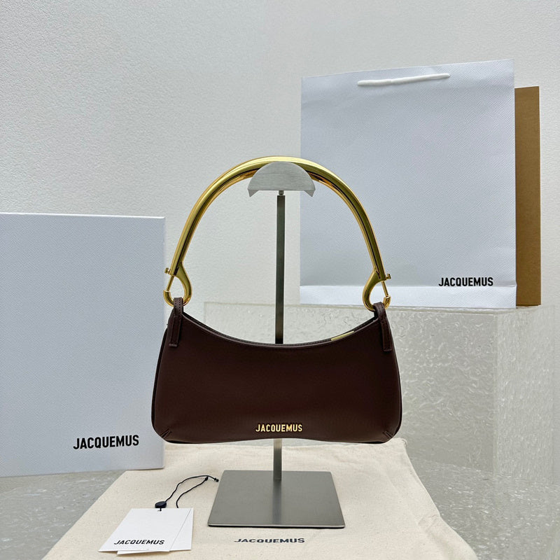 MC-JACQUEMUS-010