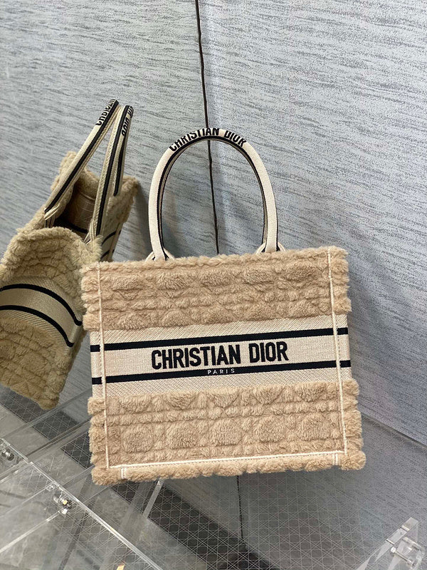 MC-Christian Dior-108