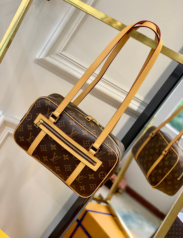 MC-LV-Bags-129