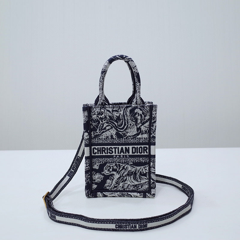 MC-Christian Dior-117