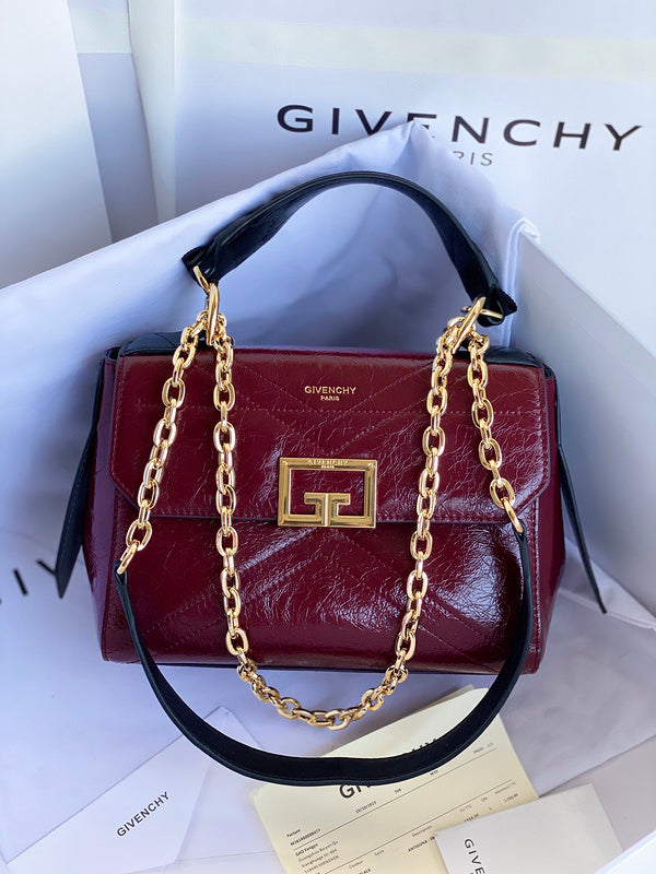 MC-GIVENCHY-017