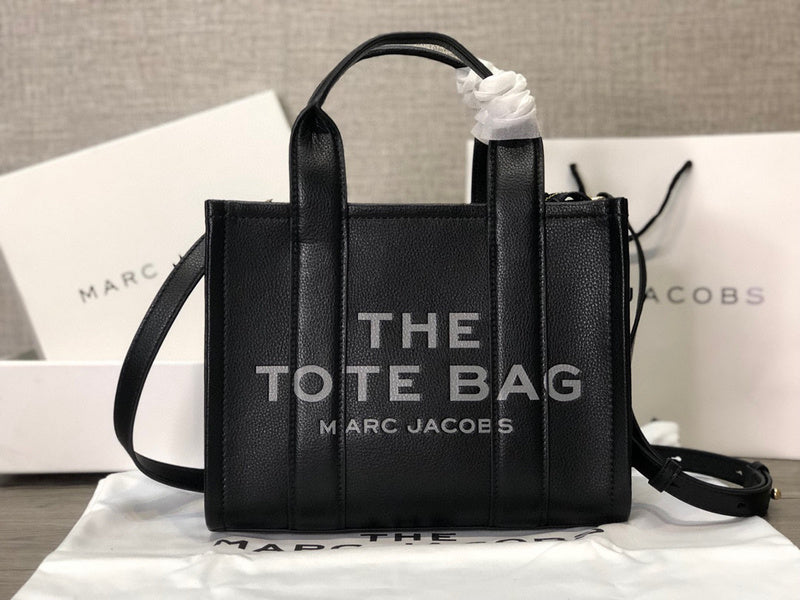 MC-Marc Jacobs-002