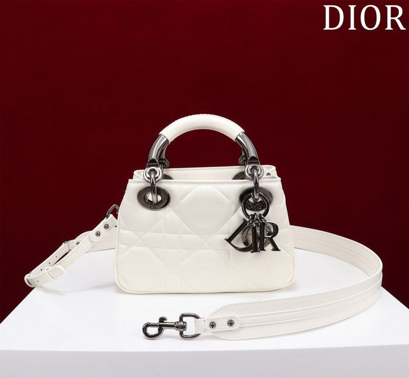 MC-Christian Dior-120