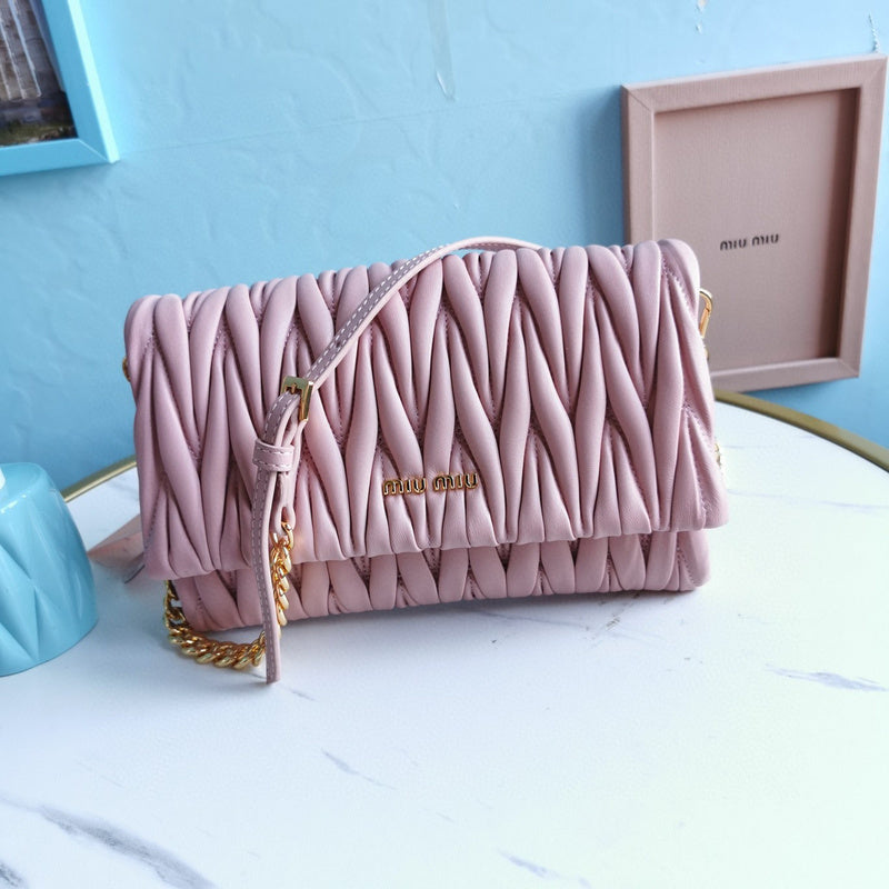 MC-Miu Miu-020