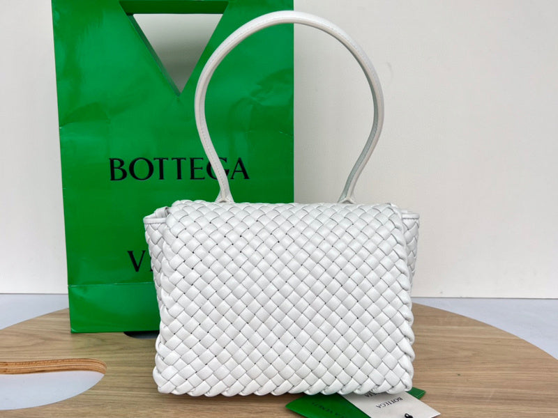 MC-Bottega Veneta-081