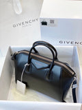 MC-GIVENCHY-019