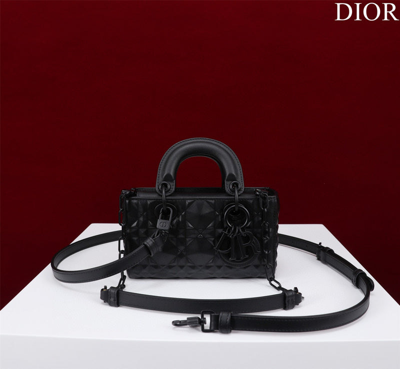 MC-Christian Dior-144