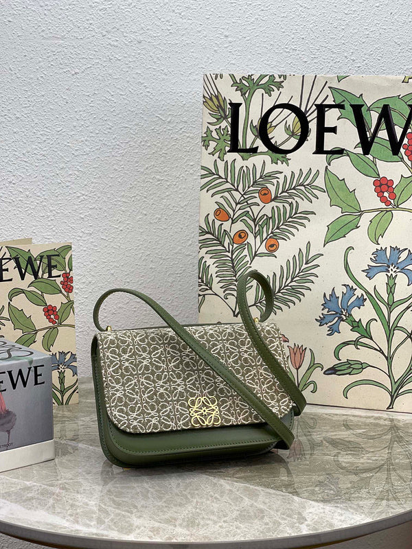 MC-Loewe-033