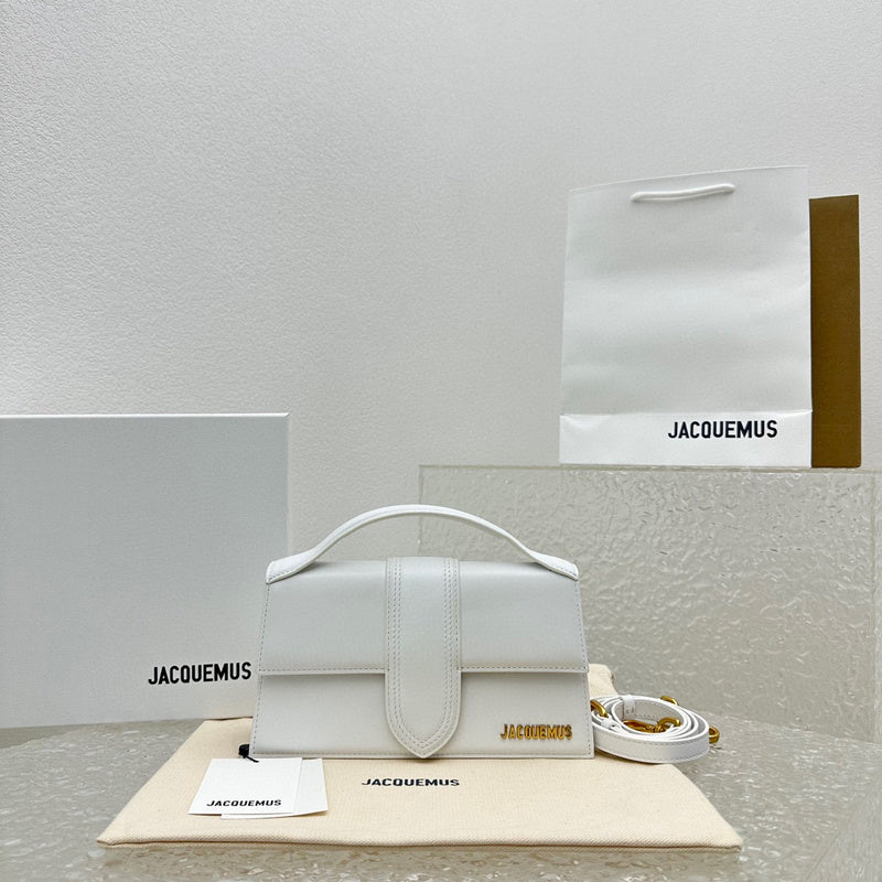 MC-JACQUEMUS-015
