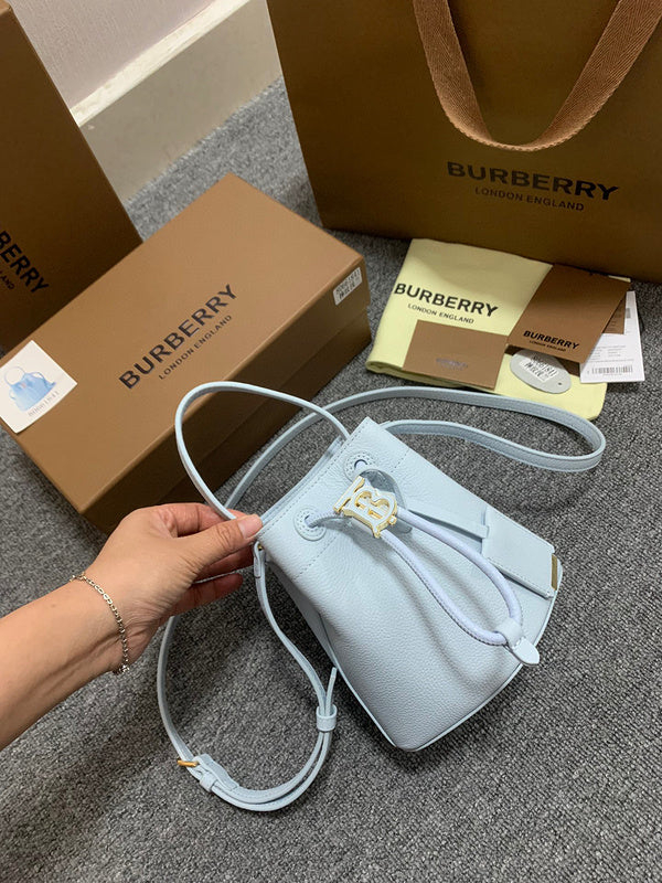 MC-Burberry-017