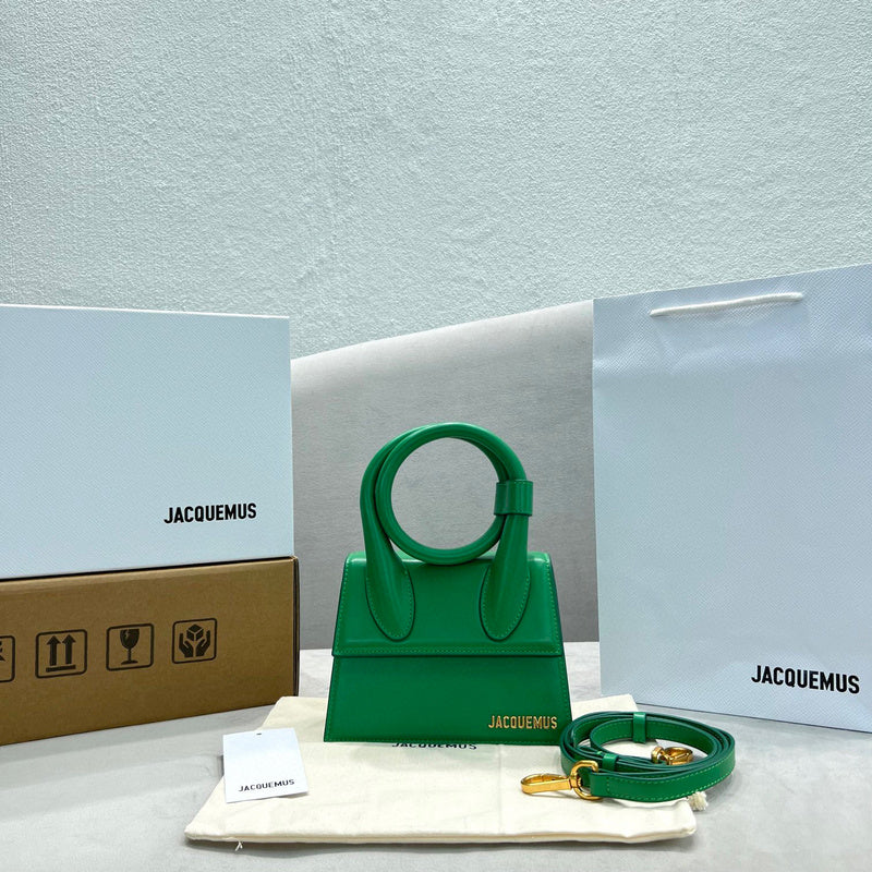 MC-JACQUEMUS-017