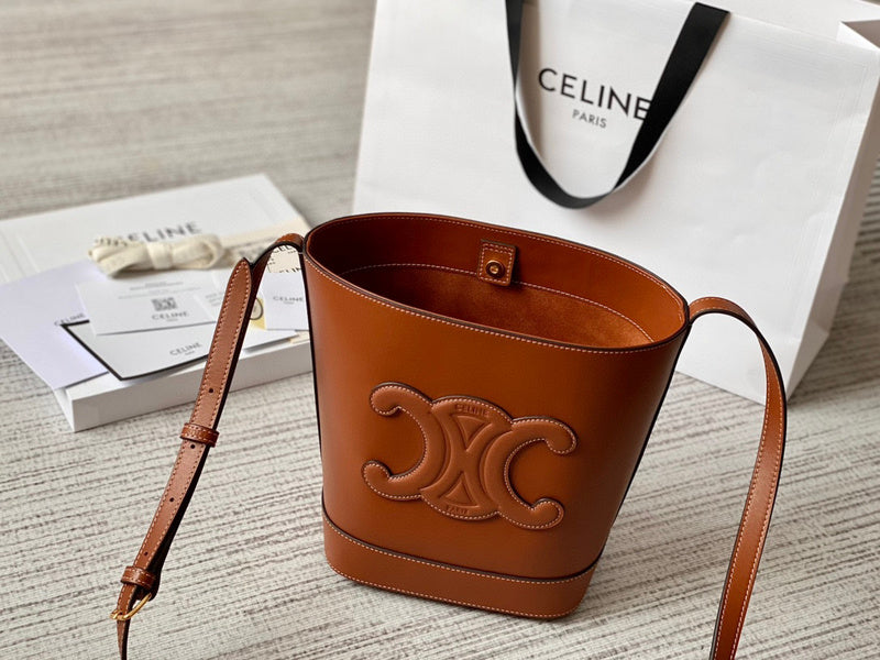 MC-Celine-078