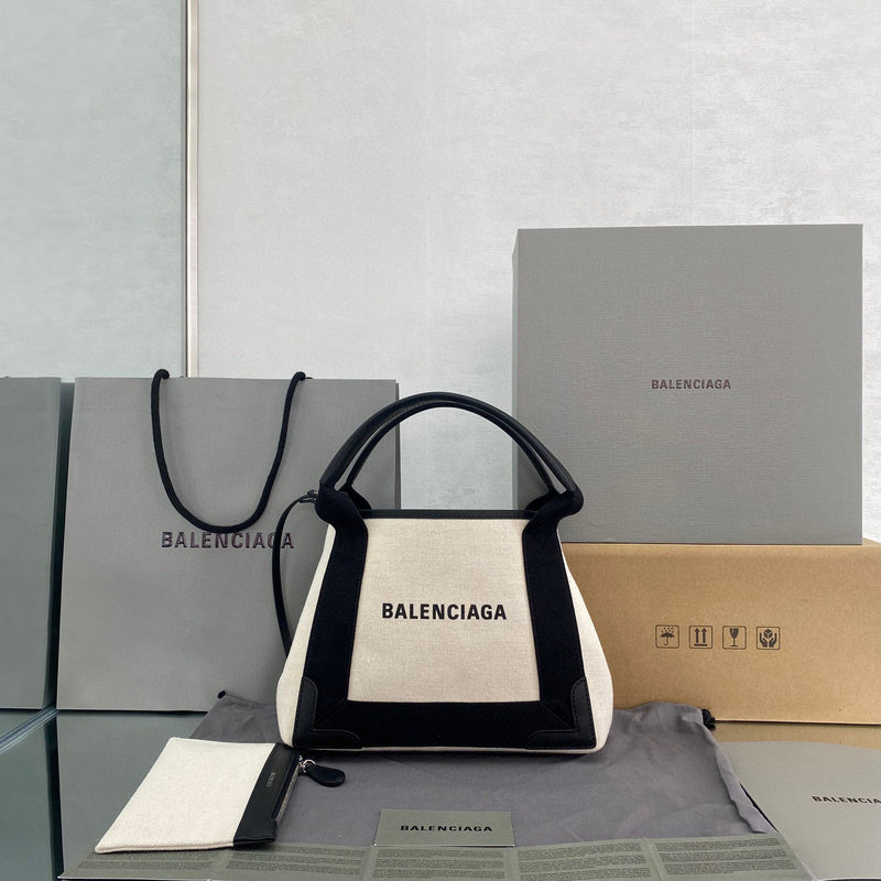 MC-Balenciaga-092