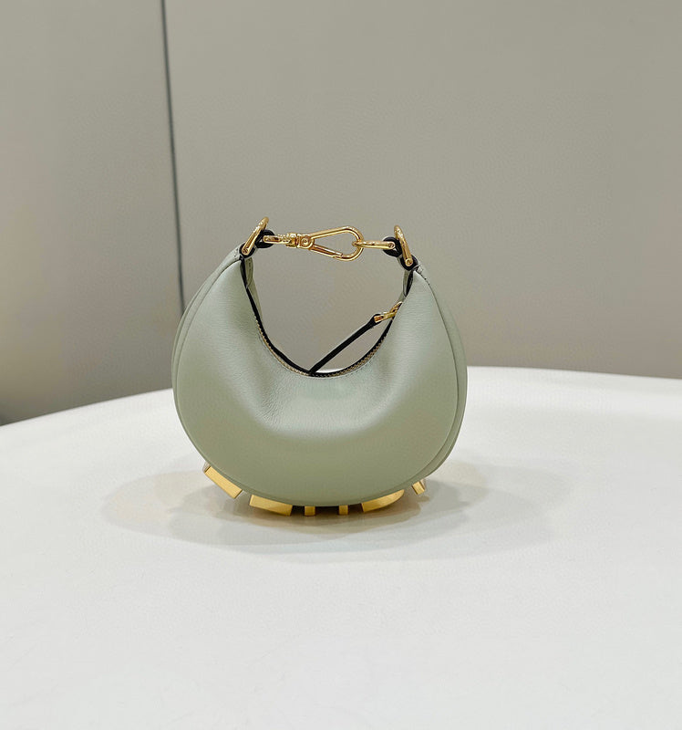 MC-FENDI-219