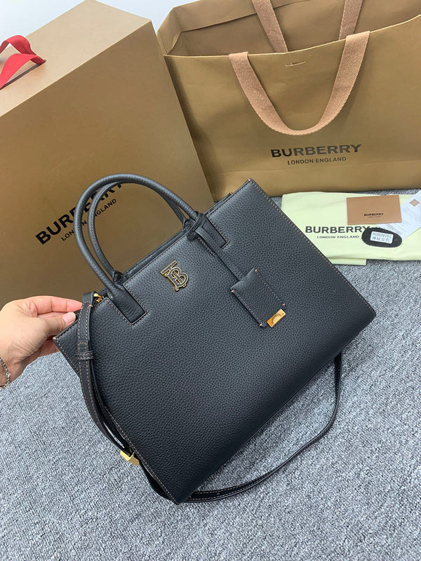 MC-Burberry-025