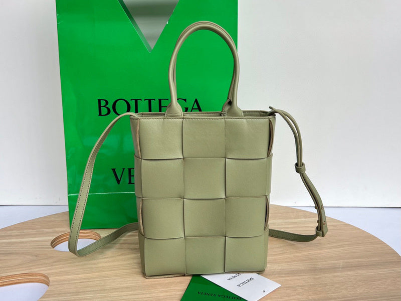 MC-Bottega Veneta-137