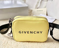MC-GIVENCHY-033