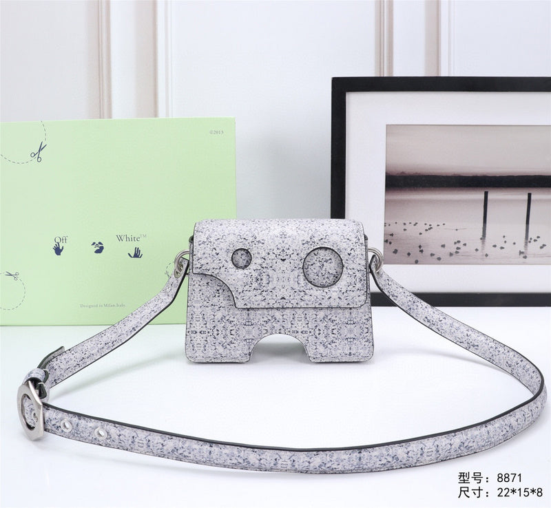 MC-OFF White-028