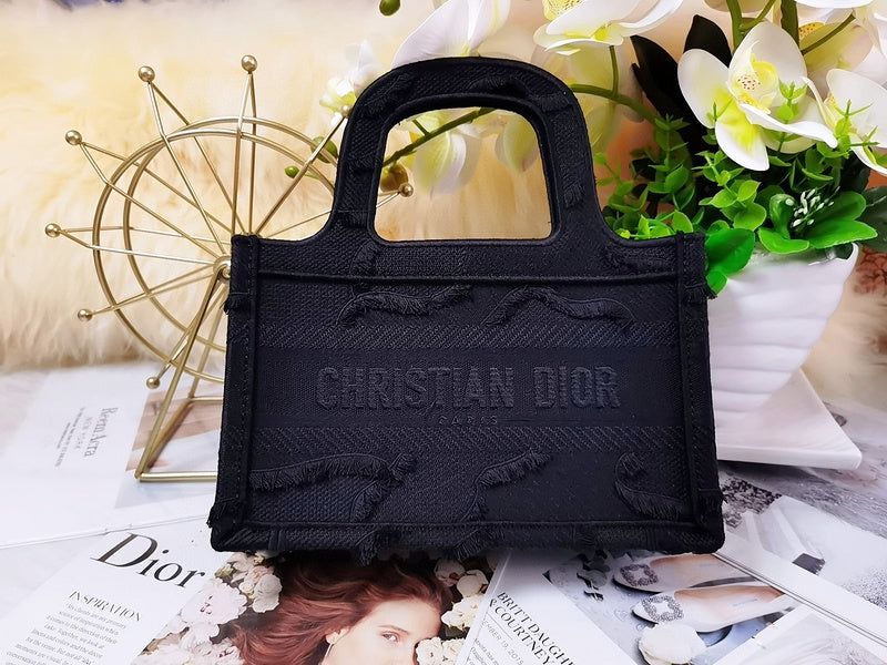 MC-Christian Dior-235