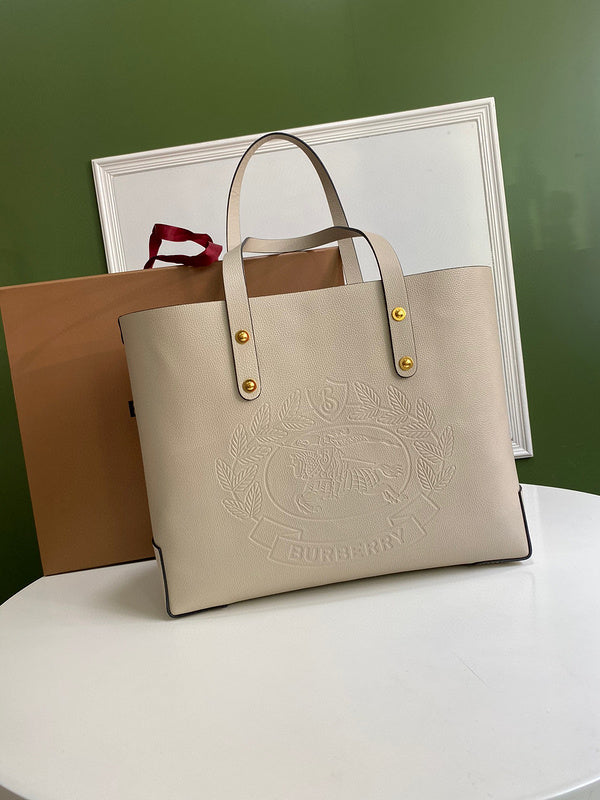 MC-Burberry-035
