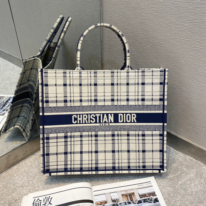 MC-Christian Dior-267