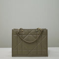 MC-Christian Dior-270